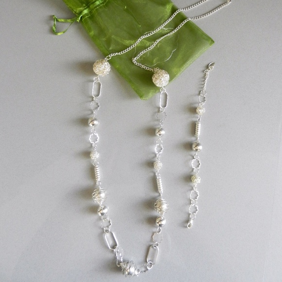 Bijou Brigitte Jewelry - Long necklace and bracelet